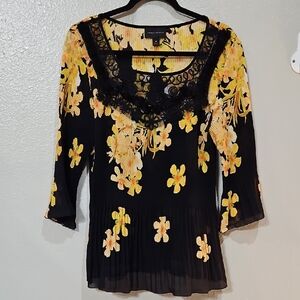 Investments Black and Yellow Embellished 3/4 Sleeve Blouse
